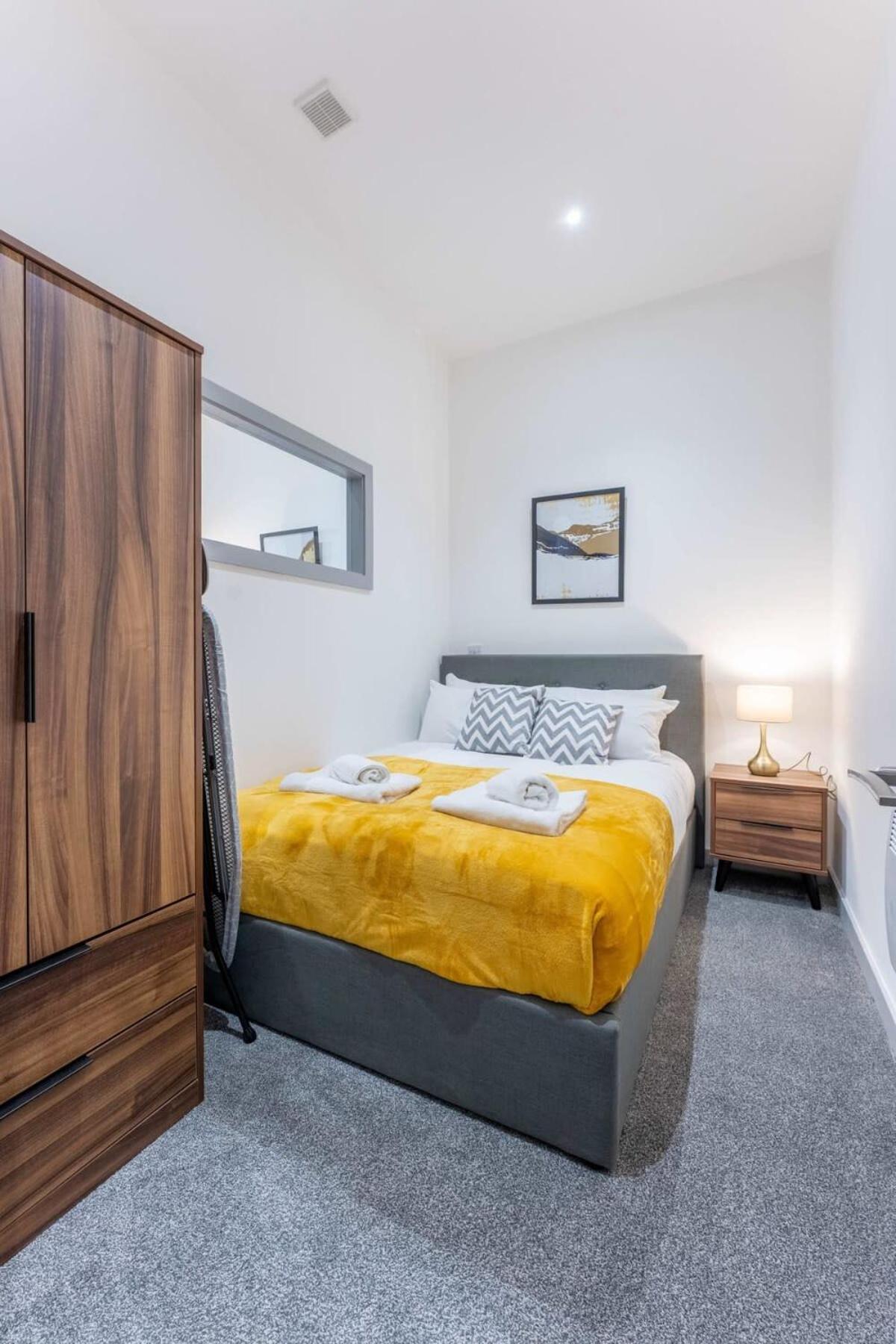 Modern 1 Bedroom Apartment In Dudley Brierley Hill Zewnętrze zdjęcie